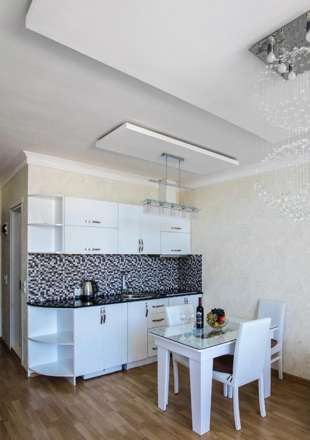 Tina'S Apartments With Panoramic Sea View Batumi Ngoại thất bức ảnh