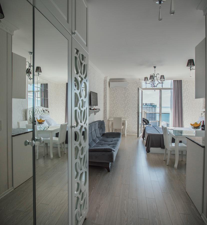 Tina'S Apartments With Panoramic Sea View Batumi Ngoại thất bức ảnh