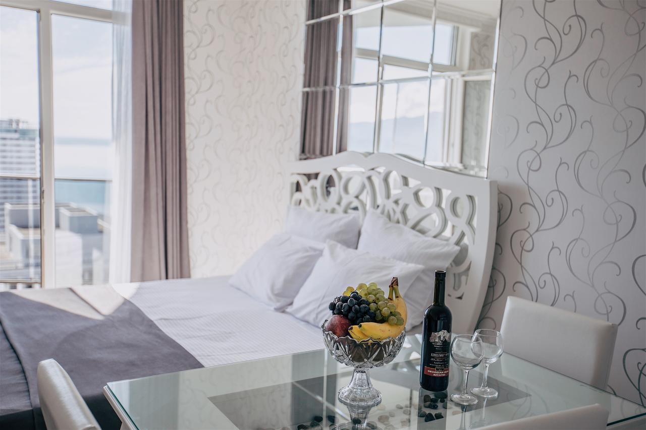 Tina'S Apartments With Panoramic Sea View Batumi Ngoại thất bức ảnh