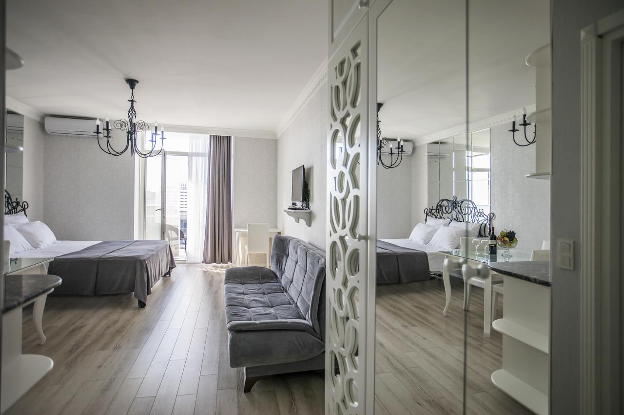 Tina'S Apartments With Panoramic Sea View Batumi Phòng bức ảnh