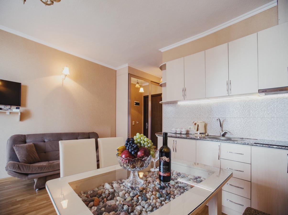 Tina'S Apartments With Panoramic Sea View Batumi Ngoại thất bức ảnh