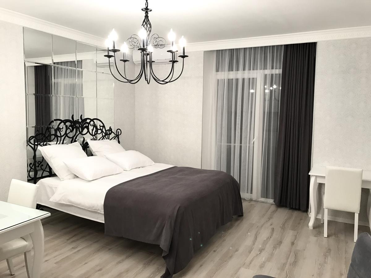 Tina'S Apartments With Panoramic Sea View Batumi Ngoại thất bức ảnh